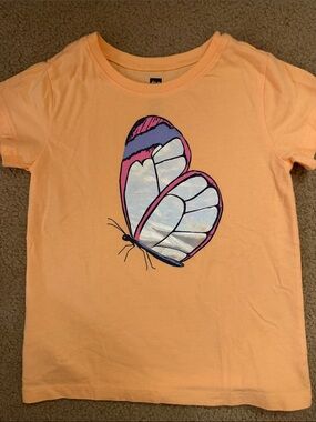 Tea Collection Peach Short-Sleeve Tee with Pink & Purple Butterfly
